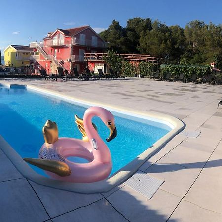 Lipovac Resort Ficus Bilice Exterior photo